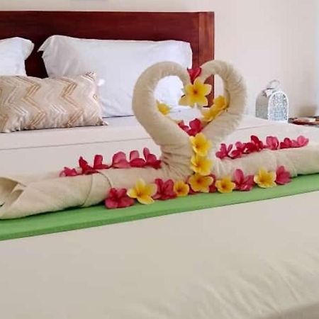 Pineapple Guest House Gili Air Extérieur photo