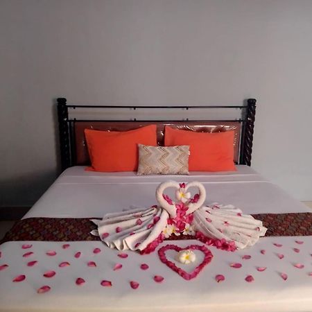 Pineapple Guest House Gili Air Extérieur photo