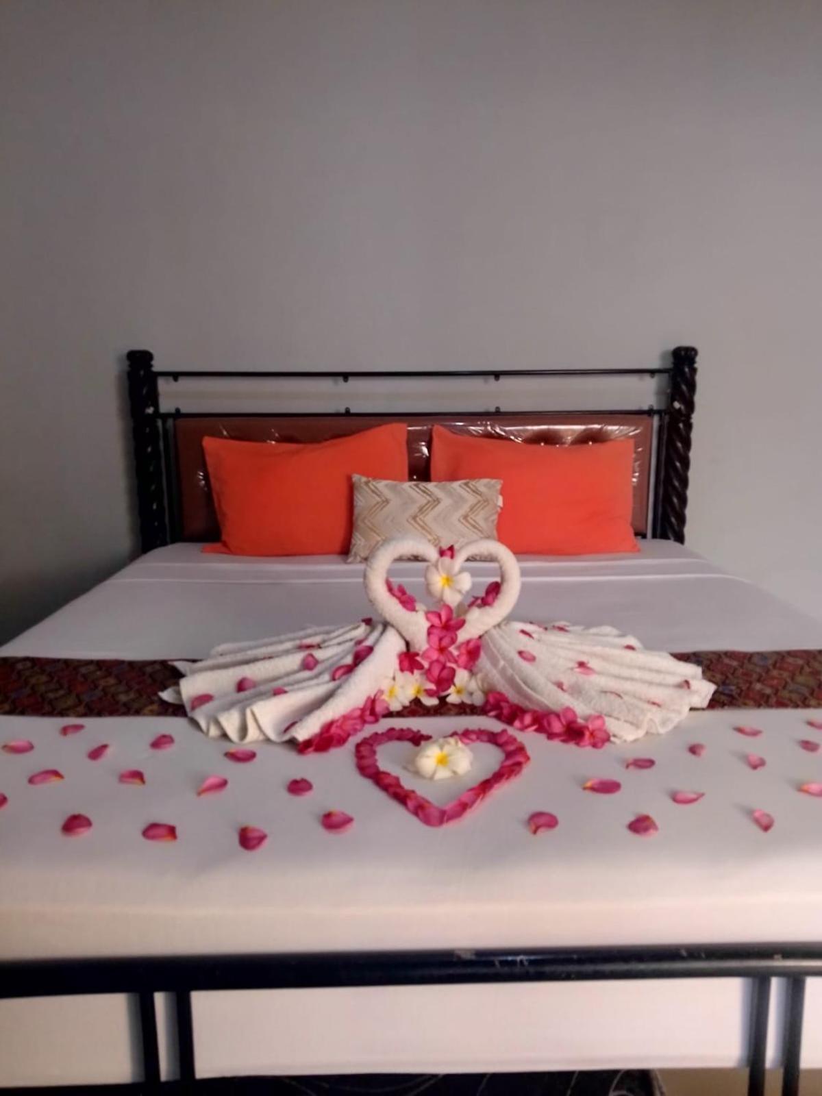 Pineapple Guest House Gili Air Extérieur photo